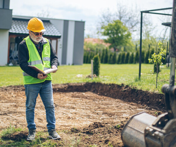 Homeowners Are Rushing To Grade Their Soil Ahead of Super El Niño
