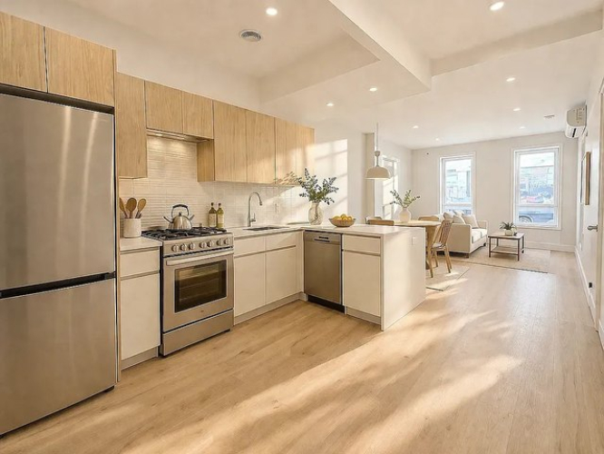 242 6th St Apt 1L, Brooklyn, NY 11215