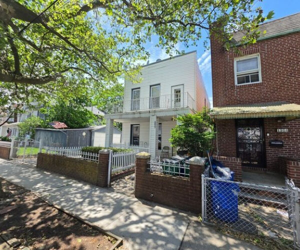 1366 E 58th St Apt 3, Brooklyn, NY 11234