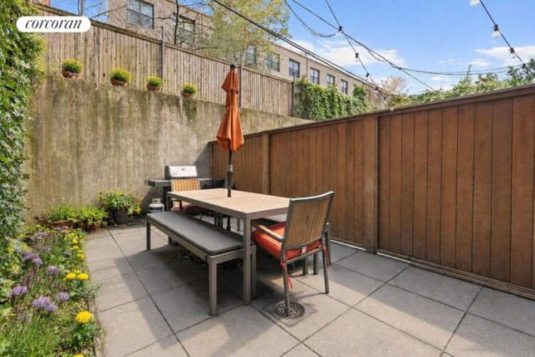 136 Saint Marks Duplex Pl Apt 1A, Brooklyn, NY 11217