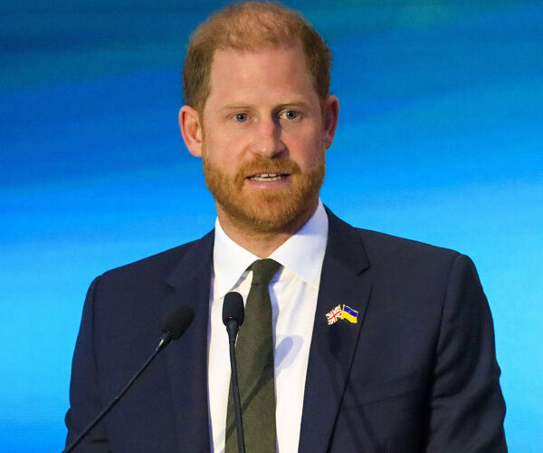 Prince Harry’s U.K. Trip Sparks Drama Over Buckingham Palace Stay