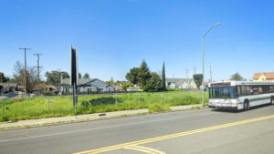 15,000-Square-Foot California Lot Sells for $10 Despite Being Worth $1M