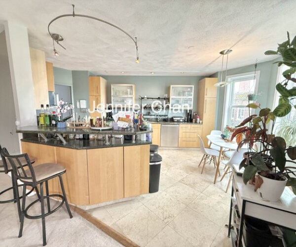 210 Chestnut Hill Ave Apt 5, Boston, MA 02135 | Realtor.com®