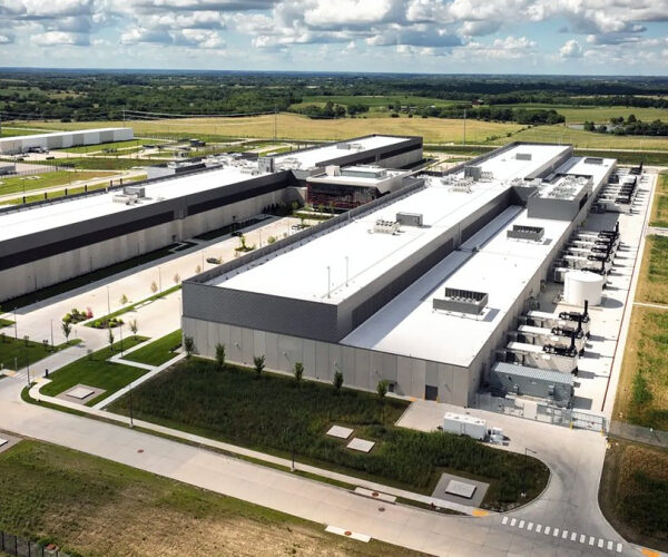Data Centers Are Boosting Regional Economy as Consumer Spending Lags, St. Louis Fed Says