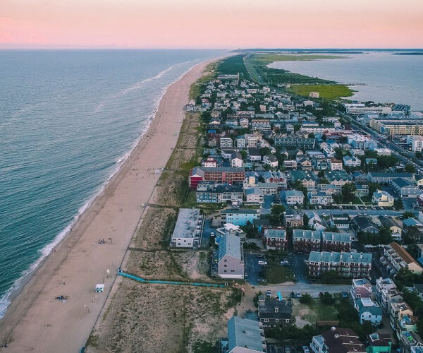 Forget Florida-Baby Boomers Flocking to Eastern Seaboard State for Low Taxes, Sandy Beaches