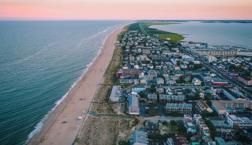 Forget Florida-Baby Boomers Flocking to Eastern Seaboard State for Low Taxes, Sandy Beaches