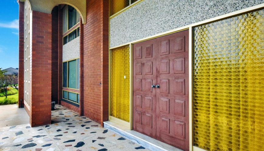 ‘Iconic’ Mid-Century Home With Zoning Bonus Selling in Booming Suburb