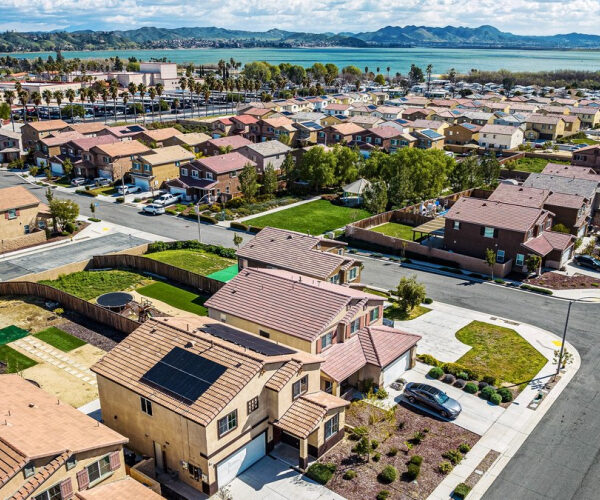 Four Ways to Spot HOA Risks Before You Buy a Home