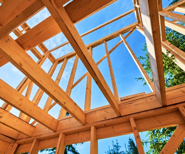 Homebuilder Sentiment Slumps to One-Year Low as Mortgage Rates Surge