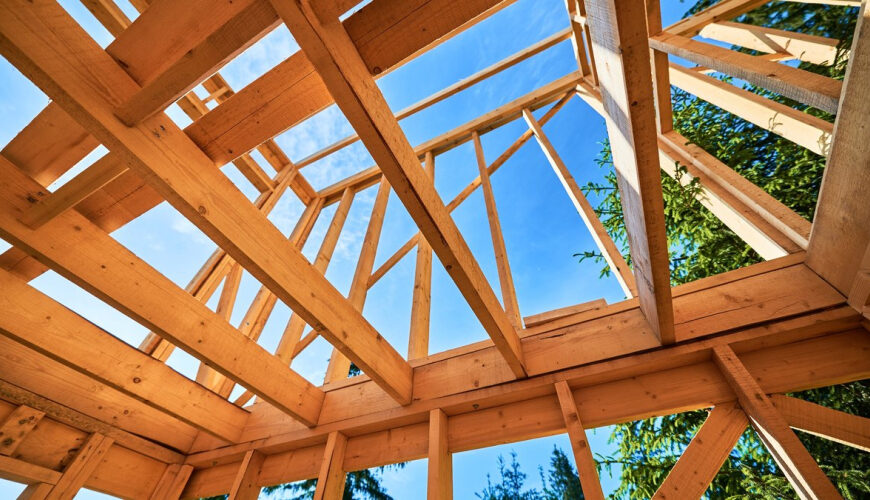Homebuilder Sentiment Slumps to One-Year Low as Mortgage Rates Surge