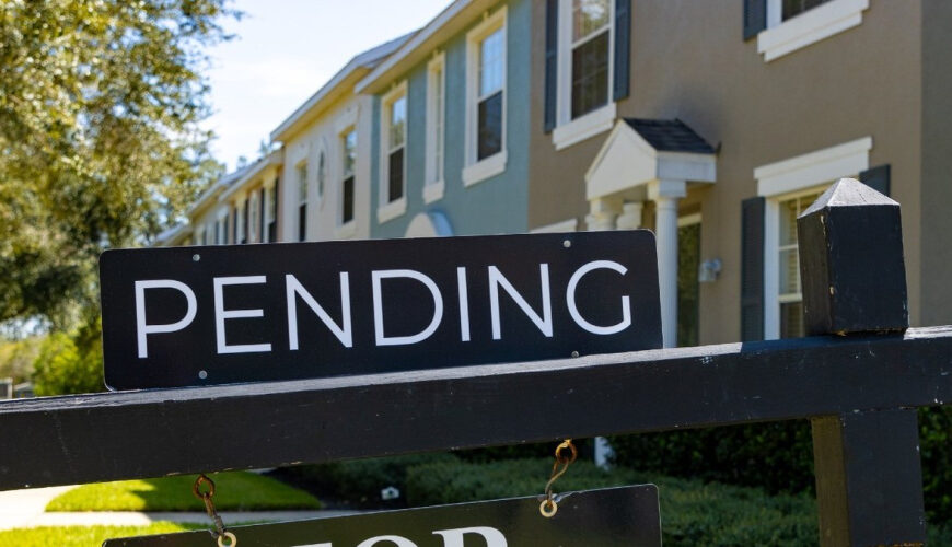 Pending Home Sales Edge Up in August Despite Higher Rates