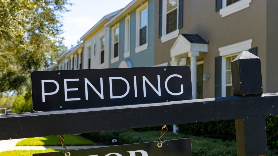 Pending Home Sales Edge Up in August Despite Higher Rates