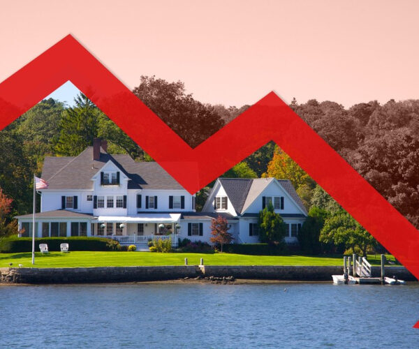 Mortgage Rates Continue To Weigh on Applications Following Fed Rate Hike