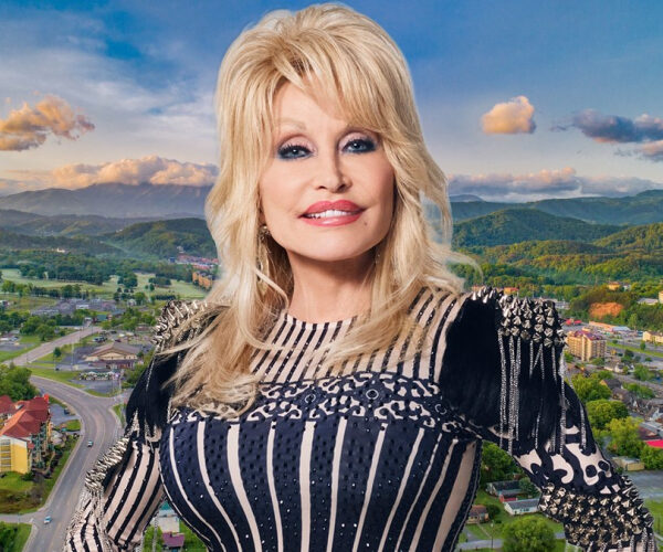 How Dolly Parton’s Hometown of Sevierville Quietly Built a Mountain Empire of Million-Dollar Cabins