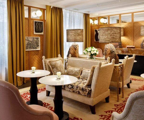 Move Over, Paint and Wallpaper: Interior Designers Are Loving Wicker Walls