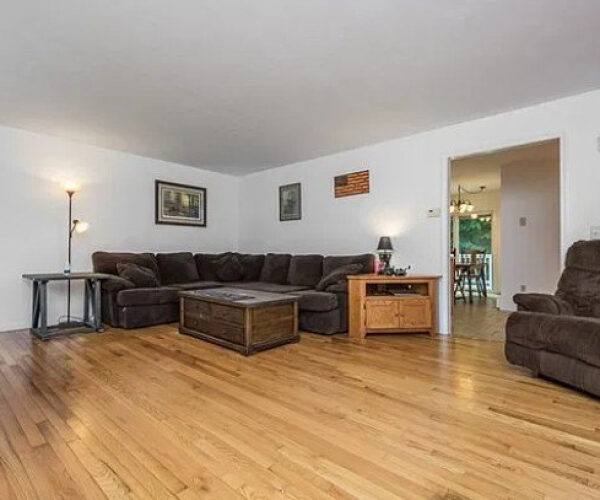 9 Pine Tree Ln, Hubbardston, MA 01452 | Realtor.com®