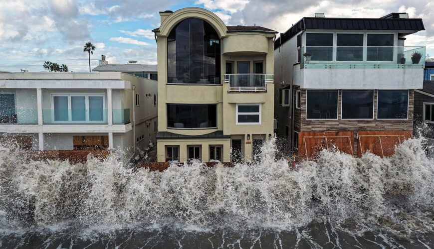 PHOTOS: King Tides Tear Down Coastal Homes in Florida and California